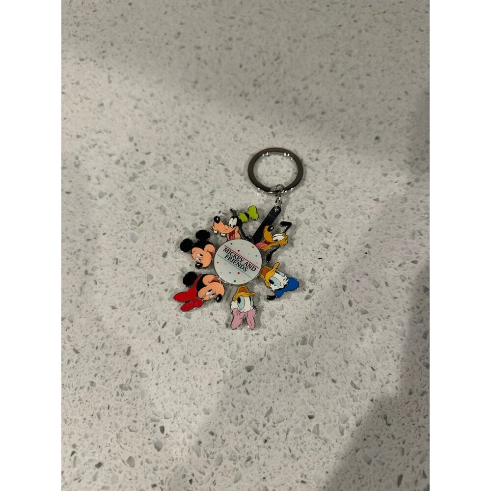 Disney Parks Mickey and Friends Spinner Keychain‎ Bag Charm